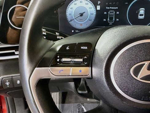 Used 2025 Hyundai Elantra SEL FWD image 14