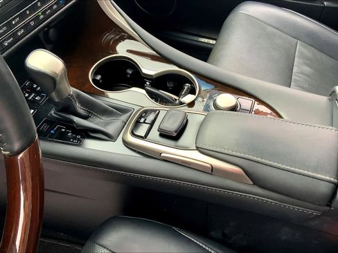 Used 2019 Lexus RX 450h AWD w/ Navigation Package image 17