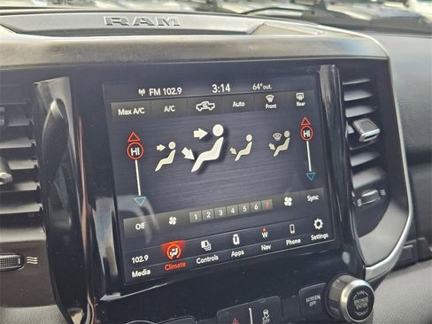 Certified 2019 RAM 2500 Big Horn w/ Night Edition image 32