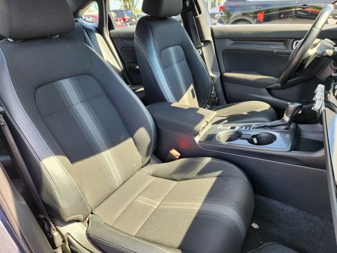 Used 2022 Honda Civic Sport image 14