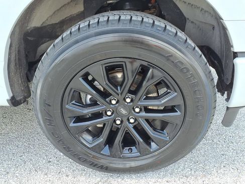 Used 2024 Ford F150 Lariat w/ Equipment Group 502A High AWD/4WD image 9