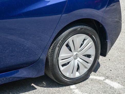 Used 2022 Nissan Leaf S FWD image 11