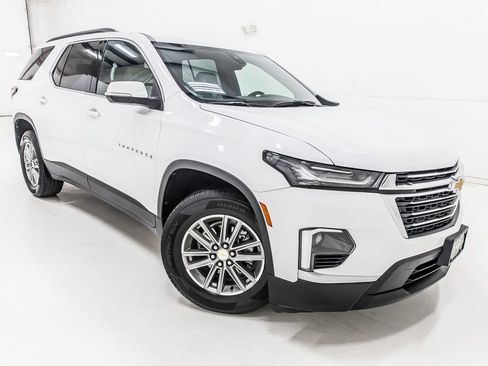 Used 2022 Chevrolet Traverse LT FWD image 9