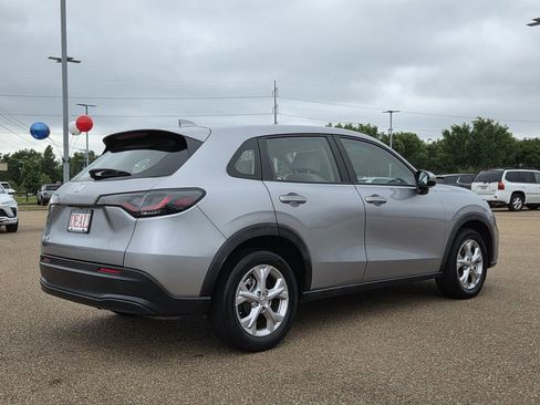 Used 2023 Honda HR-V LX image 5