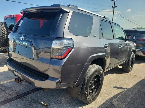 Used 2021 Toyota 4Runner SR5 AWD/4WD image 4