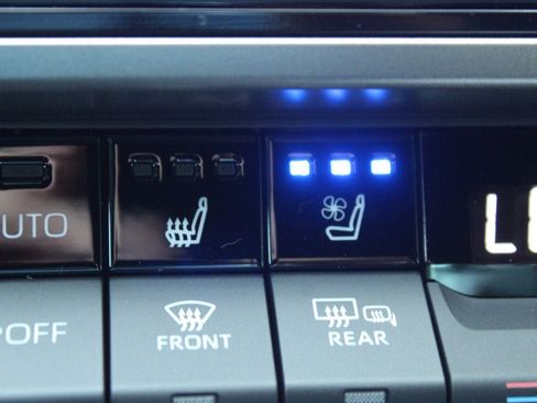 Used 2026 Toyota Camry XSE w/ Premium Package FWD image 16