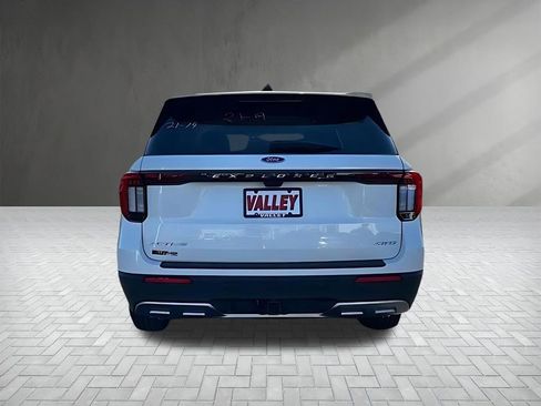 New 2026 Ford Explorer Active w/ Active Comfort Package image 6