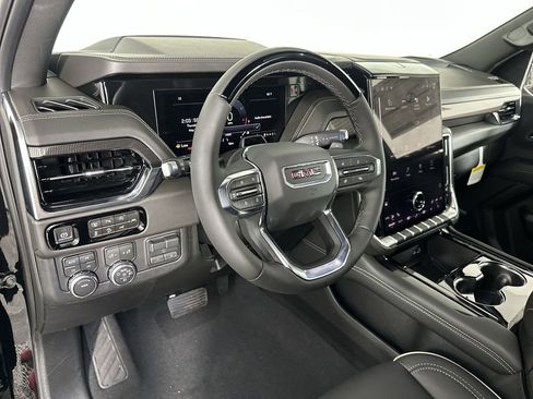 New 2026 GMC Yukon Elevation w/ LPO, Elevation Black Package AWD/4WD image 10