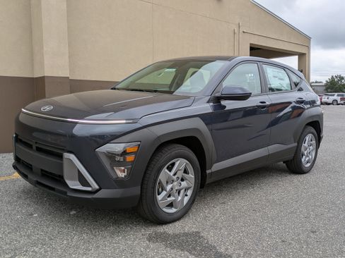 New 2026 Hyundai Kona SE image 10
