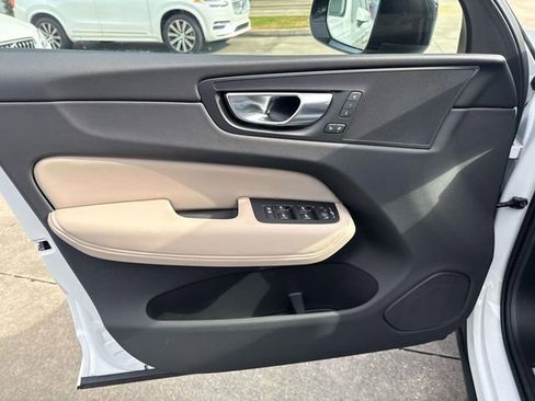 New 2026 Volvo XC60 B5 Plus AWD/4WD image 21