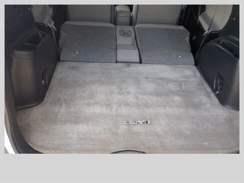 Used 2011 Toyota RAV4 4WD w/ Base L4 Extra Value Pkg image 32