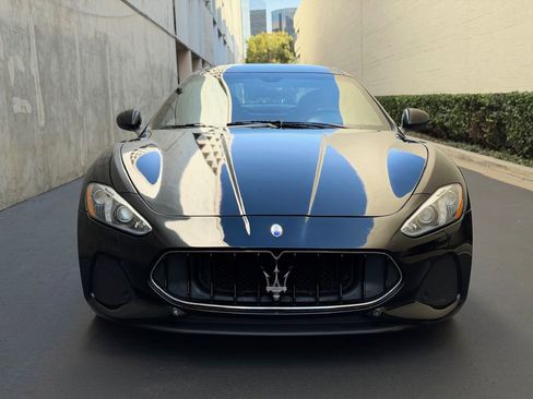 Used 2018 Maserati GranTurismo Sport image 4