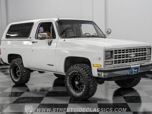 Used 1990 Chevrolet Blazer 4WD image 15