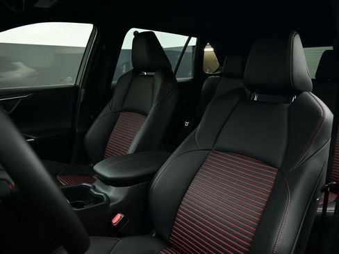 Used 2025 Toyota RAV4 XSE image 16