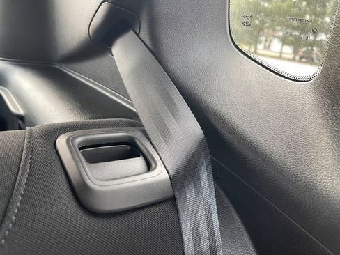 Used 2023 Jeep Renegade Latitude image 17