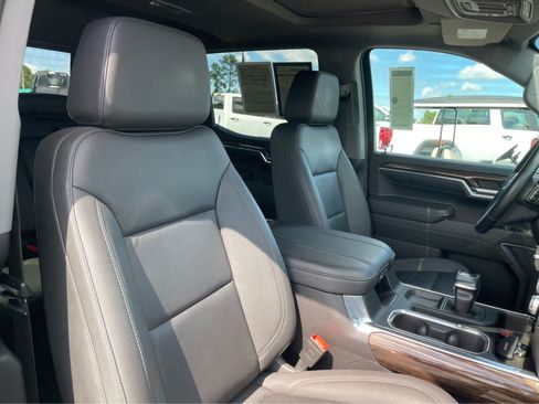 Used 2024 GMC Sierra 1500 Elevation w/ Elevation Premium Package AWD/4WD image 25