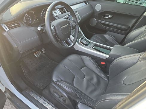 Used 2013 Land Rover Range Rover Evoque Dynamic image 4