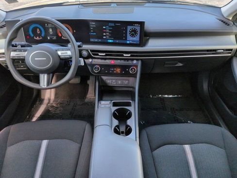 Used 2025 Hyundai Sonata SEL FWD image 13