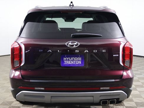 Used 2024 Hyundai Palisade Limited image 19