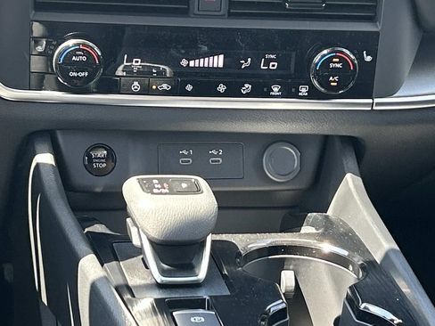 New 2026 Nissan Rogue Dark Armor AWD/4WD image 24