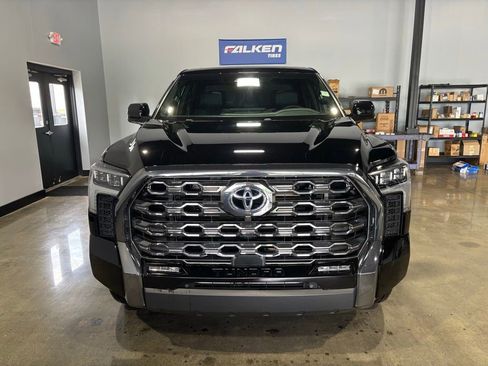 Used 2024 Toyota Tundra Platinum AWD/4WD image 3