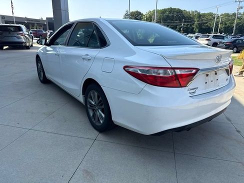 Used 2017 Toyota Camry SE FWD image 5