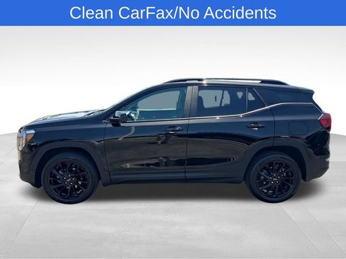 Used 2023 GMC Terrain SLE w/ Driver Convenience Package AWD/4WD image 2
