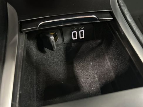 Certified 2019 Lincoln MKC Reserve w/ MKC Climate Package image 21