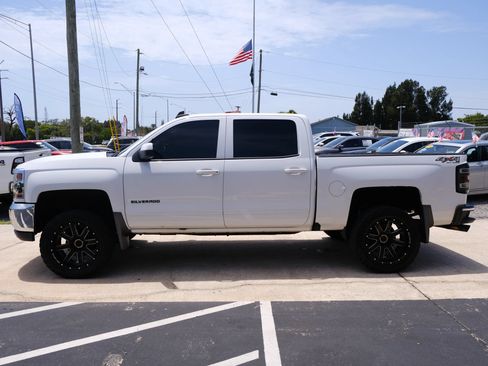 Used 2018 Chevrolet Silverado 1500 LT w/ All Star Edition AWD/4WD image 8