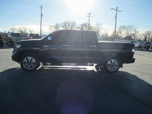 Used 2018 Toyota Tundra Platinum image 9