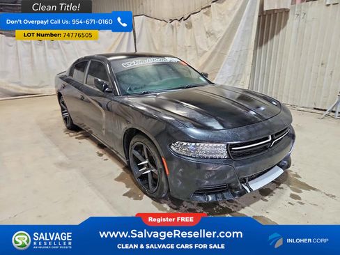Used 2018 Dodge Charger SXT image 5