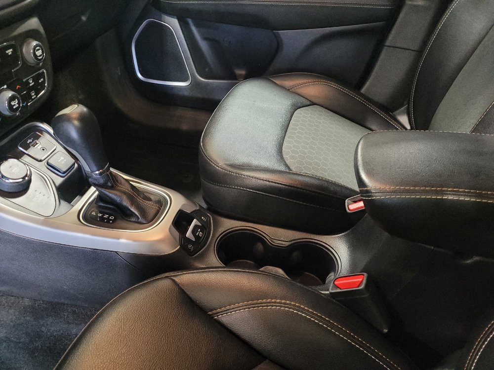 Used 2019 Jeep Compass Latitude w/ Popular Equipment Group AWD/4WD image 26