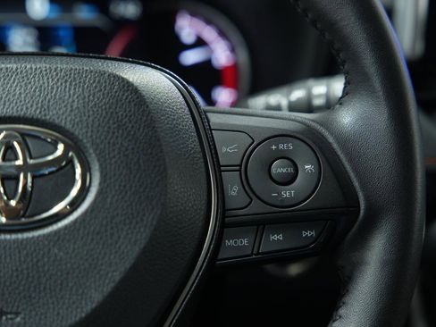 Used 2024 Toyota RAV4 Adventure image 33