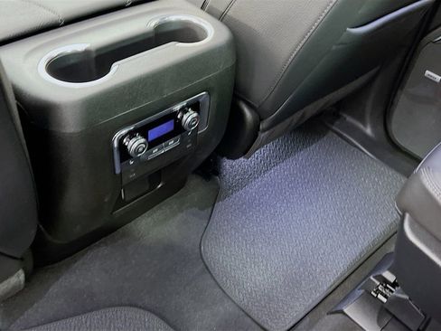 Certified 2025 GMC Yukon Denali w/ Sun & Power Step Package AWD/4WD image 26