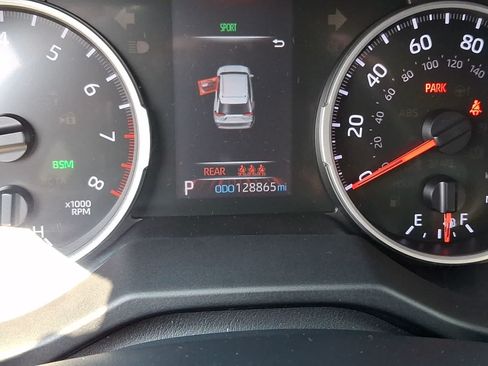 Used 2020 Toyota RAV4 XLE Premium AWD/4WD image 23