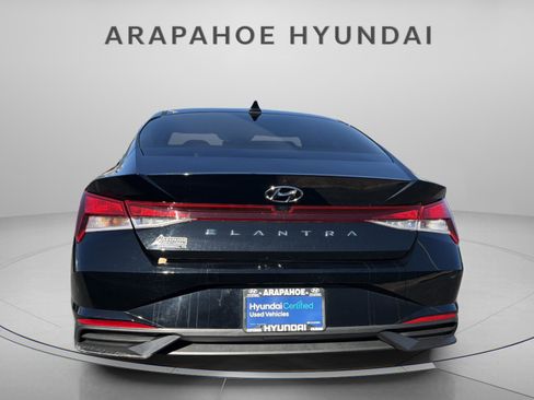Used 2023 Hyundai Elantra SEL w/ Convenience Package FWD image 4