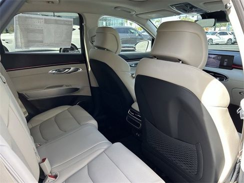 New 2026 Genesis GV70 2.5T Select image 19