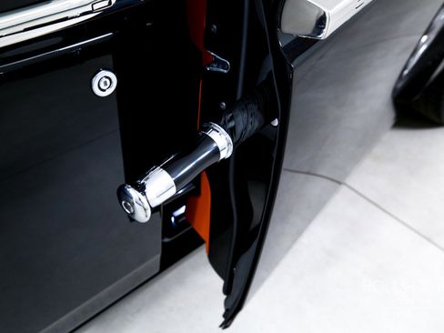 Used 2018 Rolls-Royce Phantom Sedan image 23