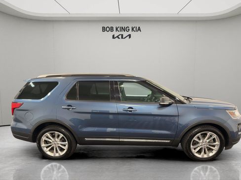 Used 2019 Ford Explorer XLT w/ Equipment Group 202A FWD image 6