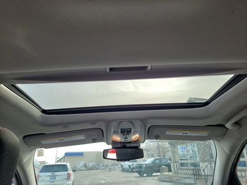 Used 2017 Chevrolet Equinox LT w/ Convenience Package image 15