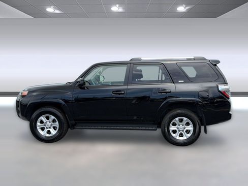 Used 2024 Toyota 4Runner SR5 AWD/4WD image 2