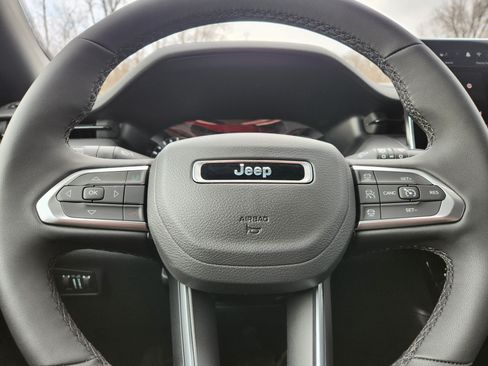 Used 2026 Jeep Compass Limited AWD/4WD image 23