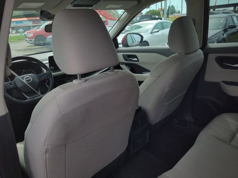 Used 2025 Nissan Rogue SV FWD image 26
