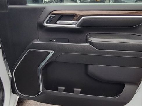 Used 2024 Chevrolet Silverado 3500 LT image 47