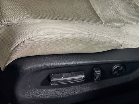 Used 2019 Honda CR-V EX image 17