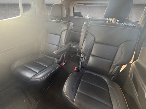 Used 2022 GMC Acadia AT4 w/ Technology Package image 23