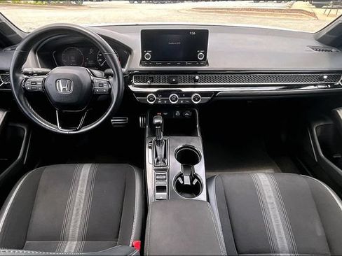 Used 2023 Honda Civic Sport image 7