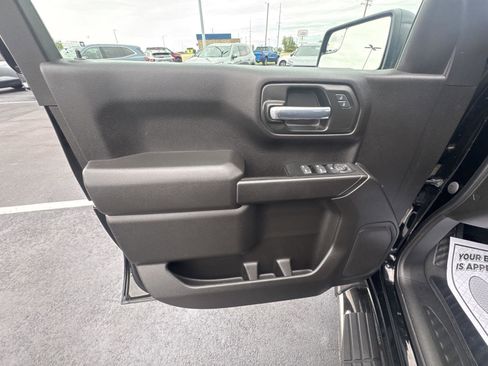 Used 2023 GMC Sierra 1500 Pro w/ Graphite Edition AWD/4WD image 9