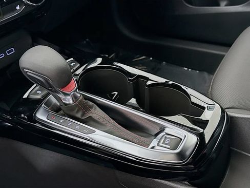 New 2026 Chevrolet Trax RS w/ Sunroof Package FWD image 18