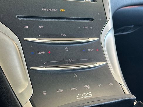 Used 2015 Lincoln MKZ Hybrid w/ Equipment Group 201A Select image 18